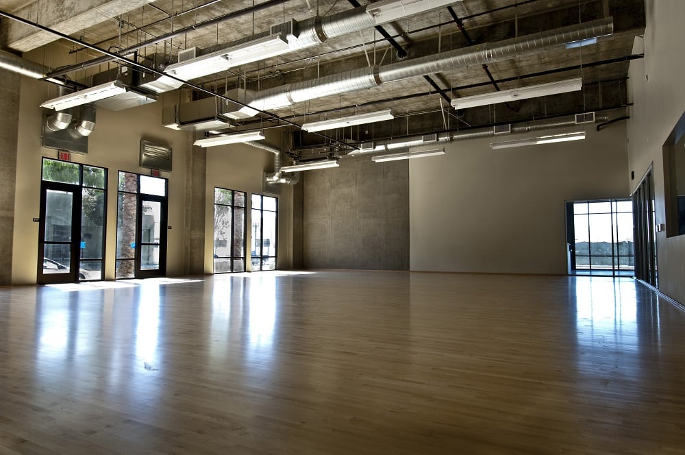 Well centred. Floor Spring. Вилла танцы. Edge Studios. 10th Floor Dance Studio.