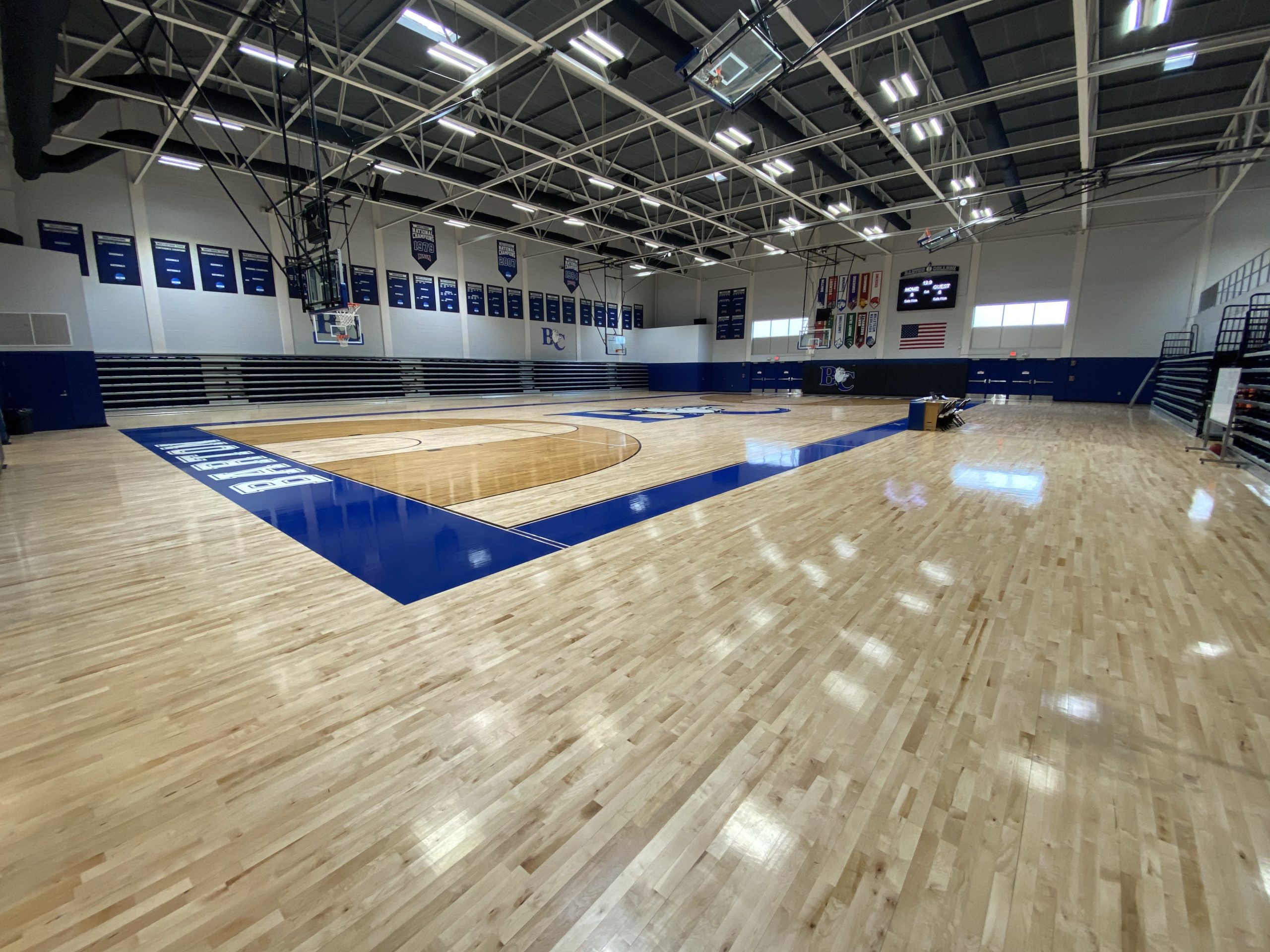 Indoor Arena Surfaces: Basketball Pitch, Track & Field Flooring